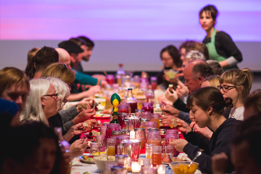 eating_Together_1040162_SITE_900px